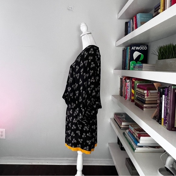 DVF Meiko Band Kimono Dress size 10 - Picture 6 of 16